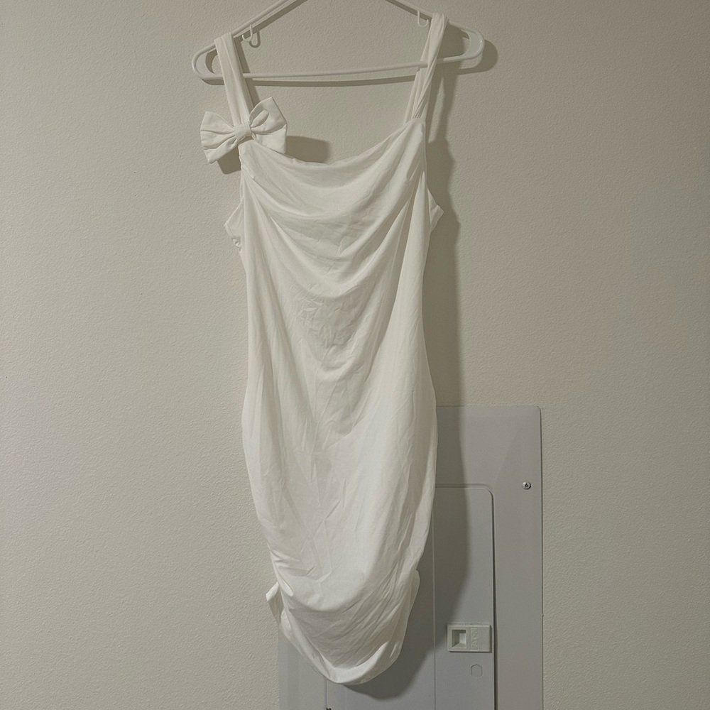 NWT More To Come white dress size medium